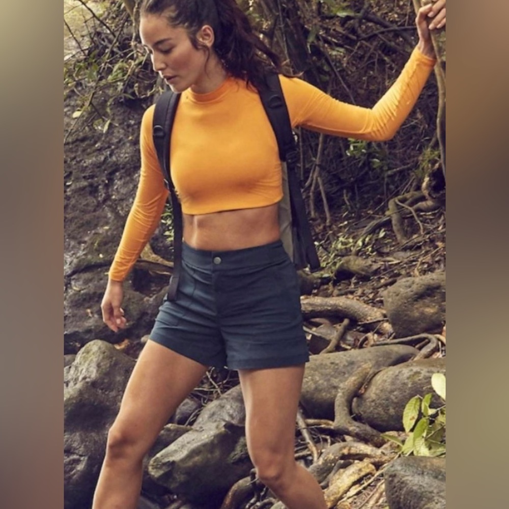 Athleta North Trekkie Shorts in Excellent Condition!